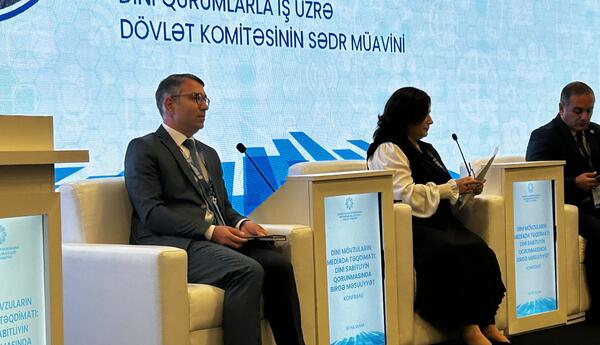 “Dini mövzular milli birliyə xidmət etməlidir” <span class="red">- Gündüz İsmayılov</span>