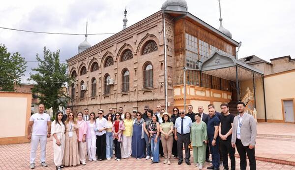 Media nümayəndələri Qubanın dini irsini ziyarət ediblər <span class="red">- FOTOLAR </span>