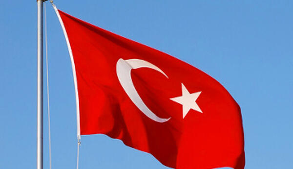 Türkiyə liderliyə can atır...