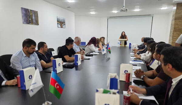 Xankəndidə Qarabağda sahibkarlığın inkişafı müzakirə olunub...