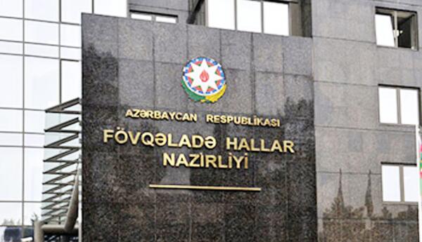 FHN-dən xəbərdarlıq: Küləkli havada dənizə girmək həyat üçün təhlükəlidir!