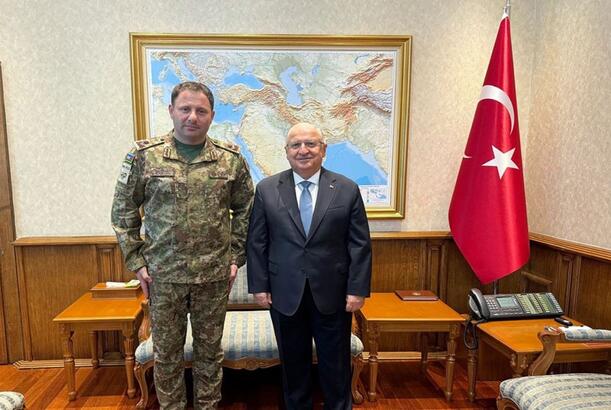 Müdafiə Nazirliyinin nümayəndə heyəti Yaşar Gülerlə görüşüb