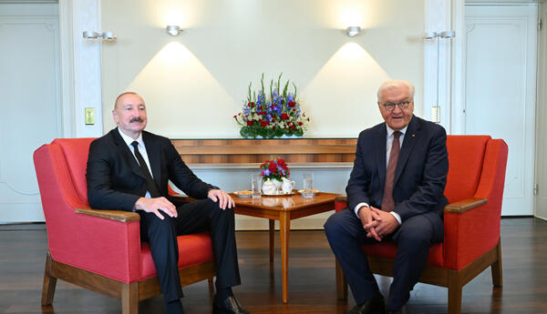 Azərbaycan və Almaniya prezidentlərinin təkbətək görüşü keçirilir <span class="red">- FOTOLAR</span>