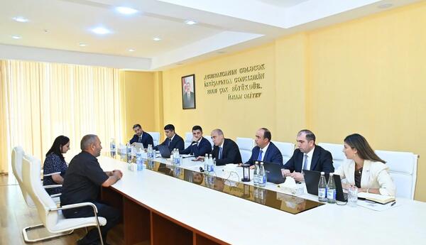 Emin Əmrullayev Saatlıda vətəndaşları qəbul edib