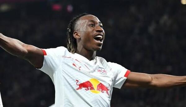 'Real" 19 yaşlı futbolçunu heyətinə qatır - RAZILAŞMA