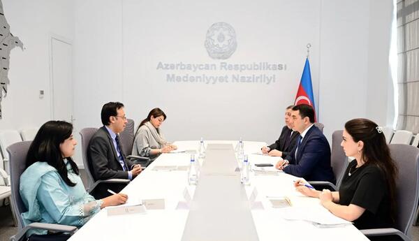 Azərbaycanın mədəniyyət naziri Pakistan səfiri ilə görüşüb