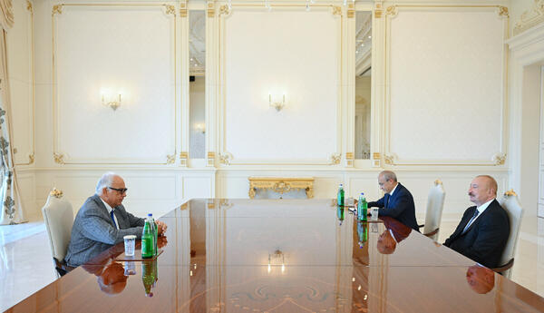 Prezident İlham Əliyev Dünya Güləş Birliyinin prezidentini qəbul edib <span class="red">- FOTOLAR</span>