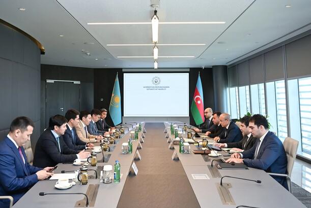 Azərbaycan və Qazaxıstan investisiya və süni intellekt əməkdaşlığını müzakirə edib