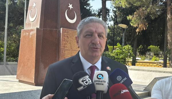 “İnkişaf Elçiləri Proqramının ilk dayanacağı təsadüfi olaraq Azərbaycan seçilməyib” <span class="red">- Mahmud Ağrıman</span>
