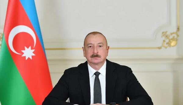 Ильхам Алиев поделился публикацией по случаю Дня азербайджанского алфавита и языка