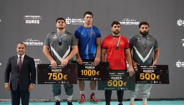 Azərbaycanın dörd güləşçisi Türkiyədəki beynəlxalq turnirdə medal əldə edib