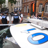 Londonun mərkəzində 4 nəfərə bıçaqla xəsarət yetirilib