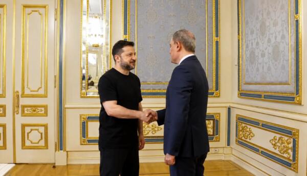 Zelenski Kiyevdə Ceyhun Bayramovla görüşüb
