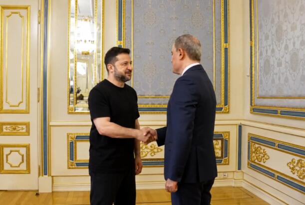 Zelenski Kiyevdə Ceyhun Bayramovla görüşüb