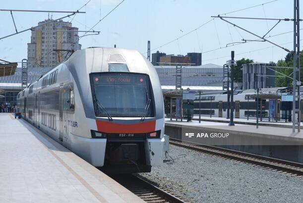 Azərbaycanda dəmir yolu ilə sərnişin daşımaları 17 faiz artıb