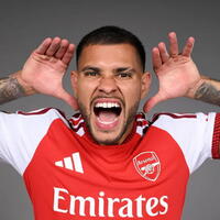 "Arsenal" 87 milyon avroya futbolçu transfer edib