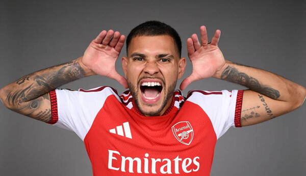 "Arsenal" 87 milyon avroya futbolçu transfer edib
