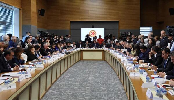 TBMM komissiyası "Terrorsuz Türkiyə"yə dair qanun layihəsini təsdiqləyib