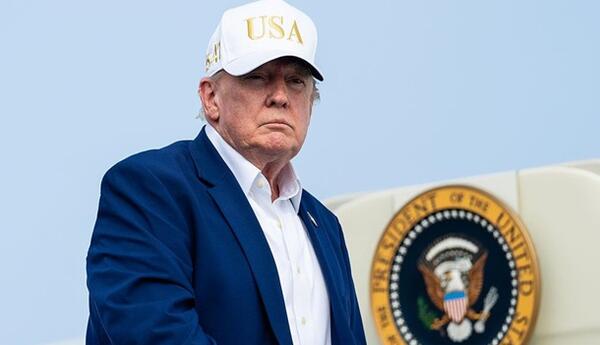 Рейтинг одобрения Трампа снизился до минимума за второй президентский срок
