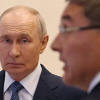 Putin hava köpüyünü üfürür...
