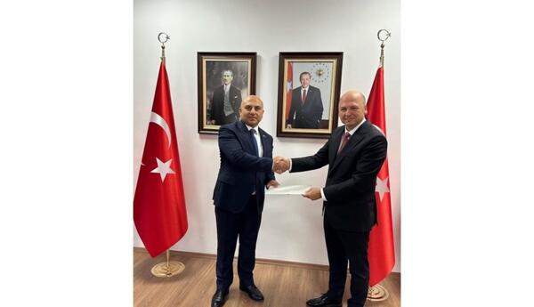 Azərbaycan səfiri etimadnaməsinin surətini Türkiyə XİN-ə təqdim edib
