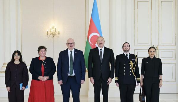 İlham Əliyev Böyük Britaniyanın yeni səfirinin etimadnaməsini qəbul edib