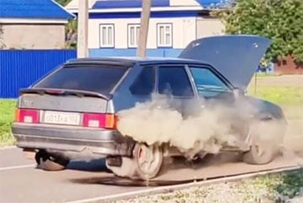 Rusiya avtomobilləri keyfiyyətsiz benzin səbəbindən “xoda getmir”...