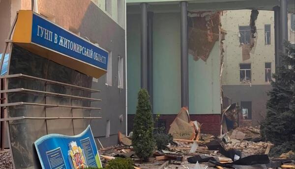 Rusiya ordusu Jitomiri reaktiv dronlarla vurub: 2 polis ölüb...