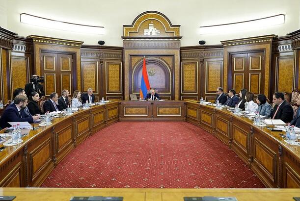 Ermənistanda yeni konstitusiya barədə qərar verildi
