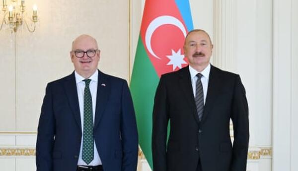 "Azərbaycan-Böyük Britaniya münasibətləri yeni mərhələyə qədəm qoyur" <span class="red">- MİLLƏT VƏKİLİ </span>