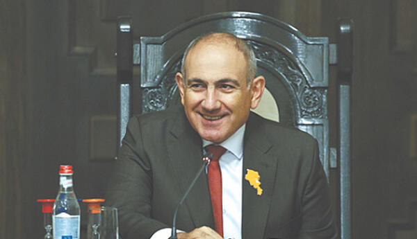 “IV respublika”nın yeni hökuməti <span class="red"> - RAKURS</span>