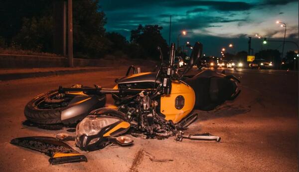 Sabirabadda motosikl qəza törədib, ölən var