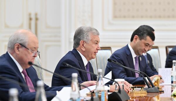 "Azərbaycanın inkişafına səmimi qəlbdən sevinirik..."