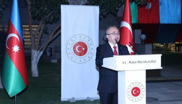 Türkiyənin Zəfər bayramı və Silahlı Qüvvələr Günü Bakıda qeyd olunub <span class="red">- FOTOLAR </span>
