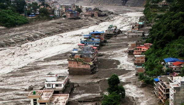 Nepalda daşqın nəticəsində ölənlərin sayı 616-ya çatıb