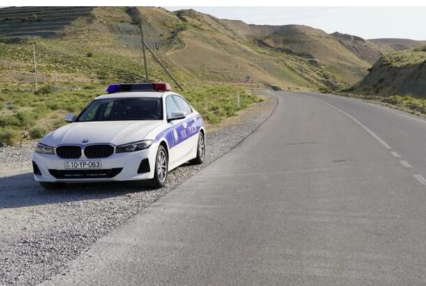 Yol polisi sürücüləri həftəsonu yollarda diqqətli olmağa çağırıb