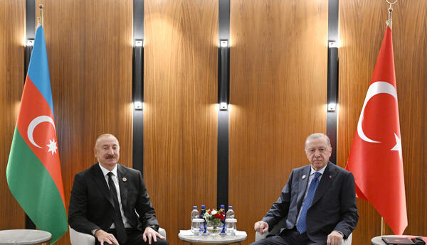 Prezident İlham Əliyevin Bişkekdə Türkiyə Prezidenti Rəcəb Tayyib Ərdoğanla görüşü olub <span class="red">- YENİLƏNİR</span>
