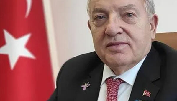 Azərbaycan Avrasiyanın aparıcı ölkələrindən biridir <span class="red">-HULUSİ KILIÇ</span>