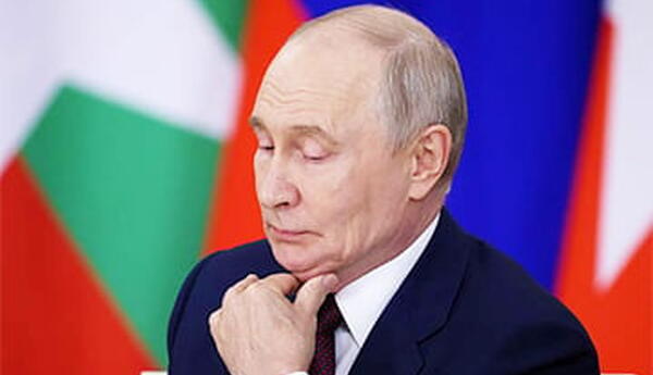 The Economist: Putin ətrafına asılacağını deyib...