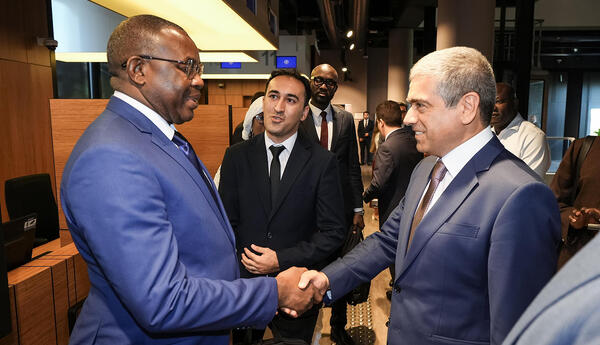 Seneqallı nazir DOST Mərkəzi ilə tanış olub