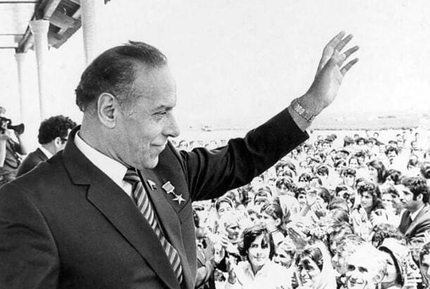 "Heydər Əliyevin Naxçıvanda başlayan böyük siyasəti Azərbaycanın gələcəyini müəyyənləşdirdi" - MİLLƏT VƏKİLİ 