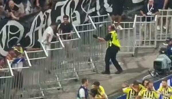 UEFA "Fənərbağça" və "Lion"un cəzalarını AÇIQLADI