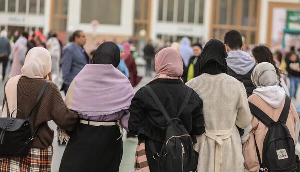 “Hicab geyinən bütün həmvətənlərimizi dəstəkləyirik...”