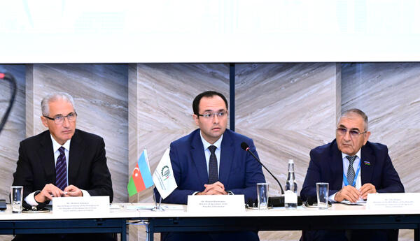 İqlimədavamlı aqrar istehsal modelinin inkişafı gücləndiriləcək <span class="red">-MƏCNUN MƏMMƏDOV</span>