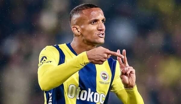 "Fənərbağça" bu futbolçunu icarəyə verdi