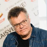 “Dünyanın ağ-qara rəngə çevrilməsini bəyənmirəm...”