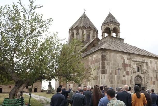 Xarici diplomatlar Gəncəsər monastır kompleksini ziyarət ediblər