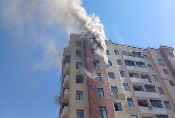 Mingəçevirdə binada yanğın olub, sakinlər təxliyə edilib