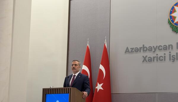 “İranda baş verən hadisələr Azərbaycan və Türkiyəyə də təsir edir” <span class="red">-HAKAN FİDAN</span>