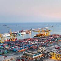 Bu il Bakı Limanında 5,5 mln. tondan çox yük aşırılıb